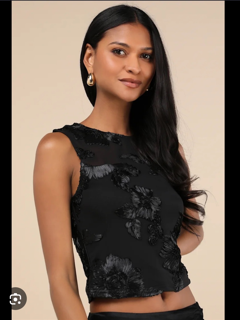 Lulu's Black Floral Appliqué Sleeveless Camisole